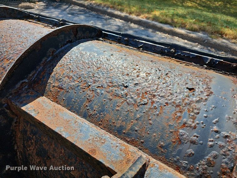 image for item DN8701 2003 Sterling LT7500  dump truck