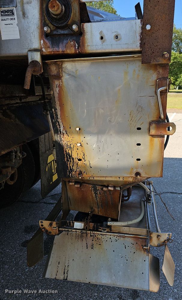 image for item DN8701 2003 Sterling LT7500  dump truck