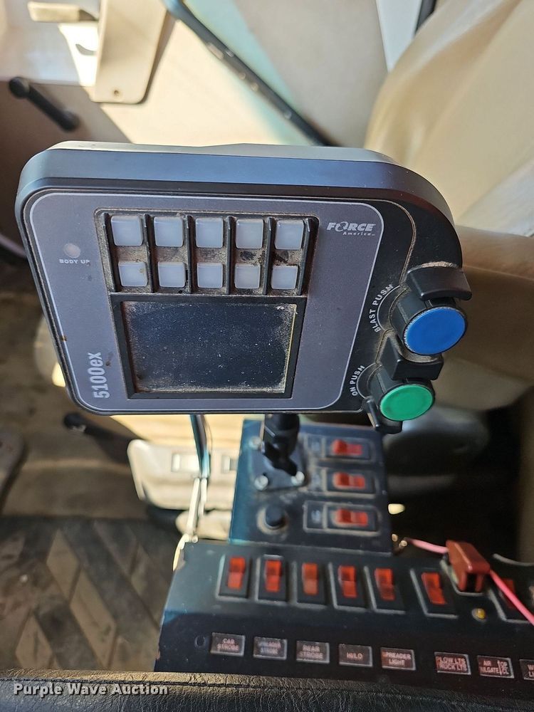 image for item DN8701 2003 Sterling LT7500  dump truck