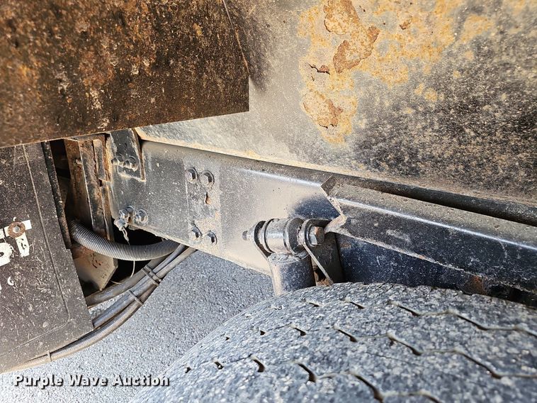 image for item DN8701 2003 Sterling LT7500  dump truck