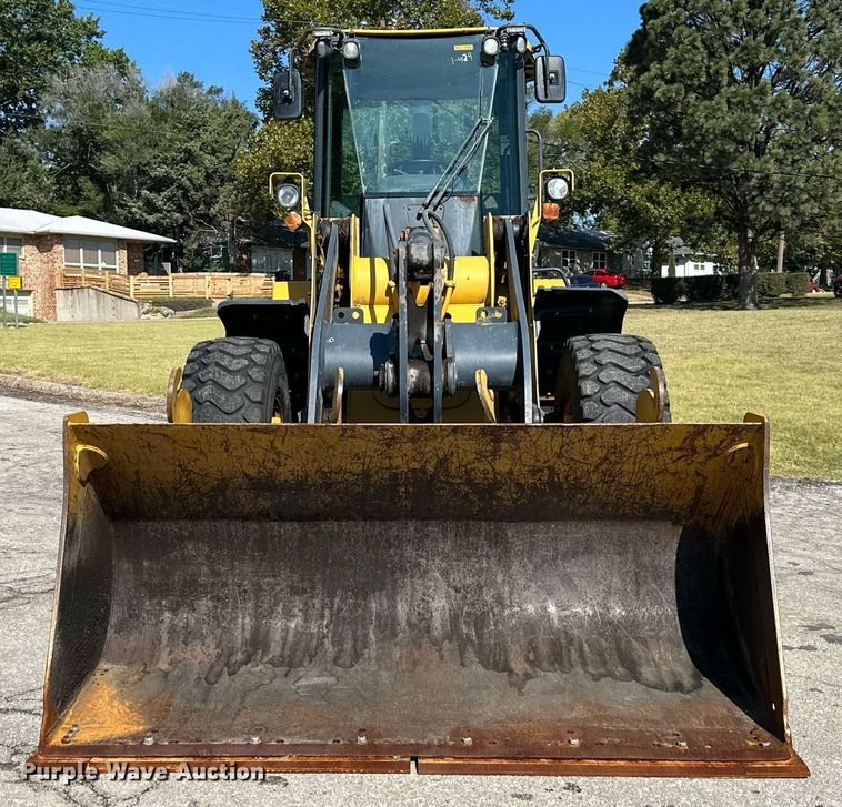 image for item DN8702 2006 John Deere 444J  wheel loader