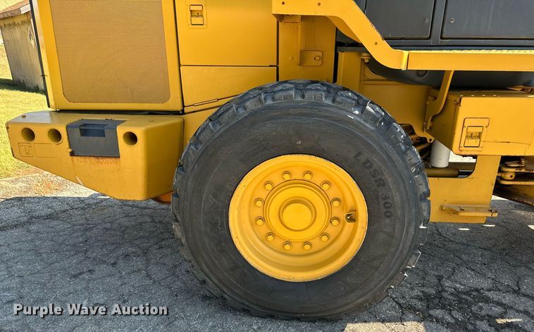 image for item DN8702 2006 John Deere 444J  wheel loader
