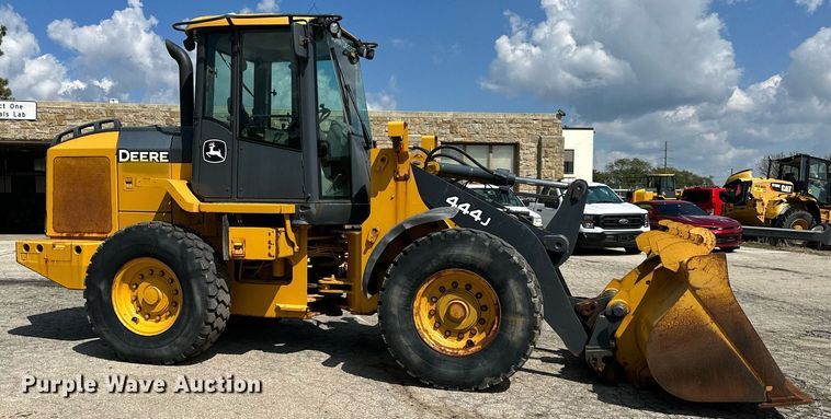 image for item DN8703 2006 John Deere 444J  wheel loader