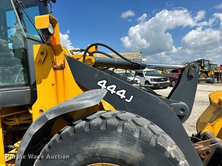 image for item DN8703 2006 John Deere 444J  wheel loader