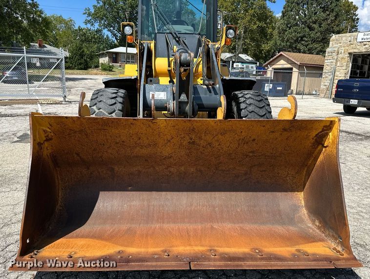 image for item DN8703 2006 John Deere 444J  wheel loader