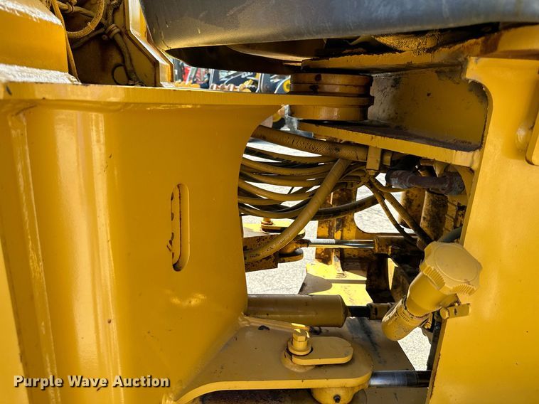 image for item DN8703 2006 John Deere 444J  wheel loader