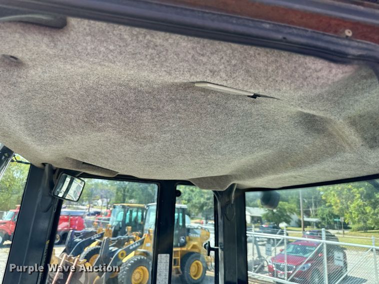 image for item DN8703 2006 John Deere 444J  wheel loader