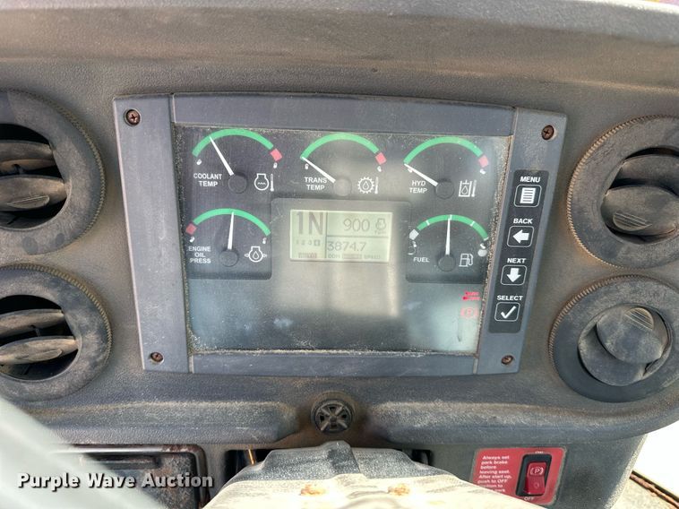 image for item DN8703 2006 John Deere 444J  wheel loader