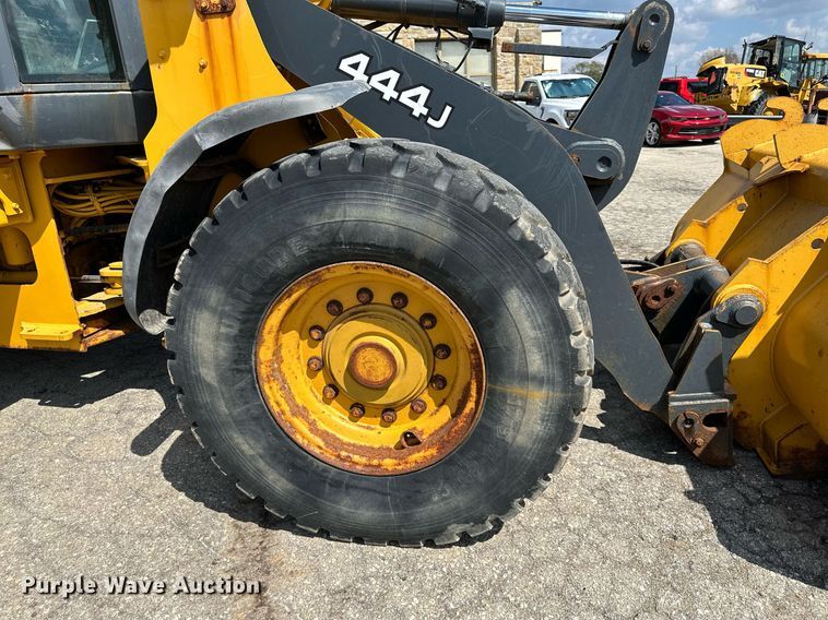 image for item DN8703 2006 John Deere 444J  wheel loader