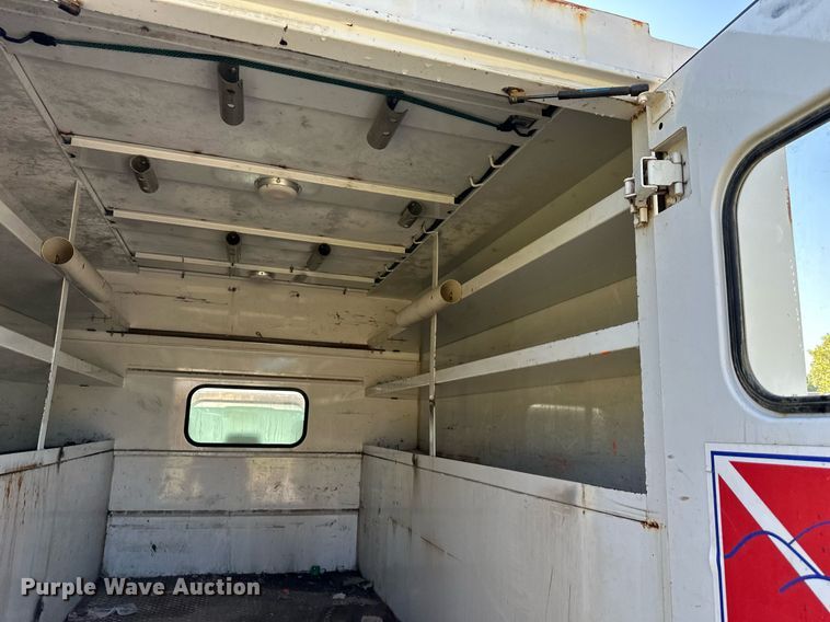 image for item DN8704 2011 Ford F350 Super Duty  Crew Cab utility bed pickup truck