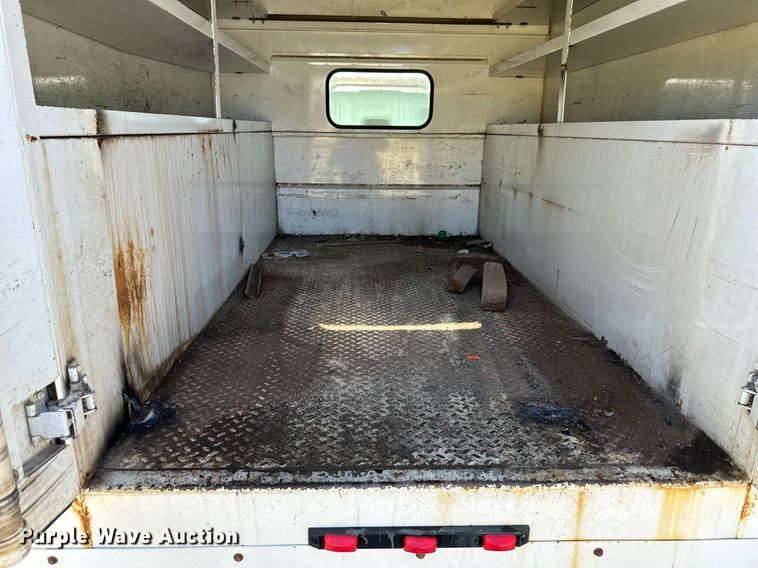 image for item DN8704 2011 Ford F350 Super Duty  Crew Cab utility bed pickup truck