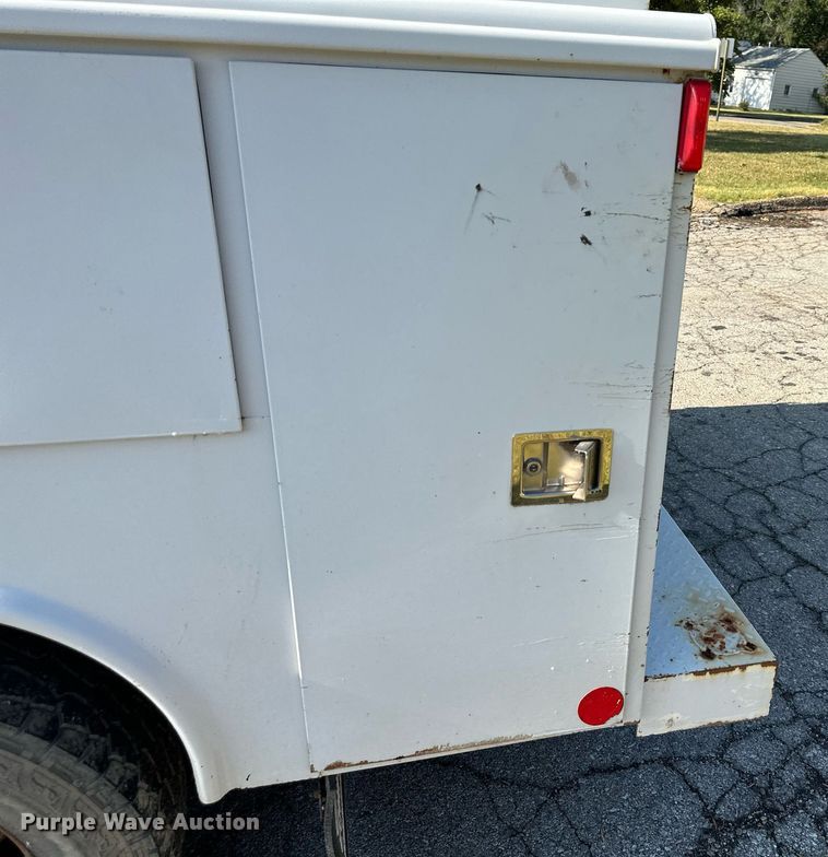 image for item DN8704 2011 Ford F350 Super Duty  Crew Cab utility bed pickup truck