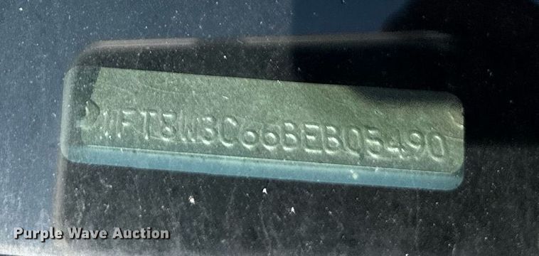 image for item DN8704 2011 Ford F350 Super Duty  Crew Cab utility bed pickup truck