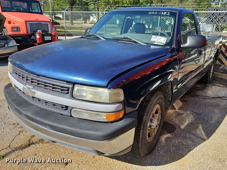 image for item DN8705 2002 Chevrolet Silverado 1500  pickup truck