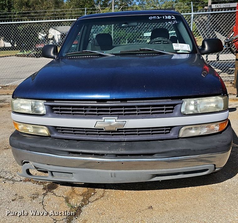 image for item DN8705 2002 Chevrolet Silverado 1500  pickup truck