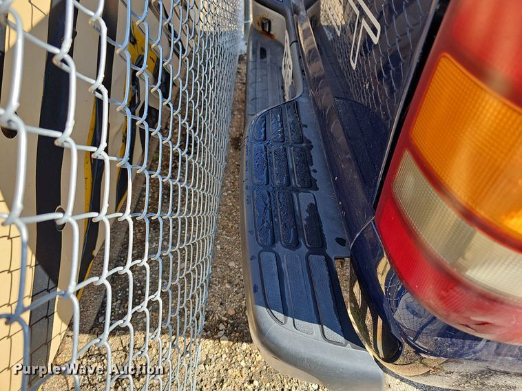 image for item DN8705 2002 Chevrolet Silverado 1500  pickup truck