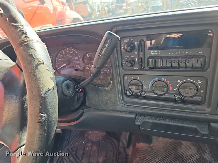 image for item DN8705 2002 Chevrolet Silverado 1500  pickup truck