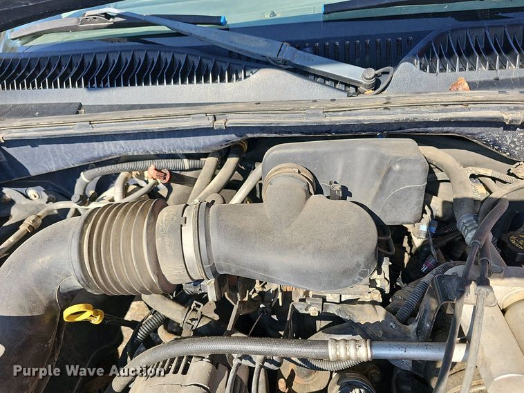 image for item DN8705 2002 Chevrolet Silverado 1500  pickup truck