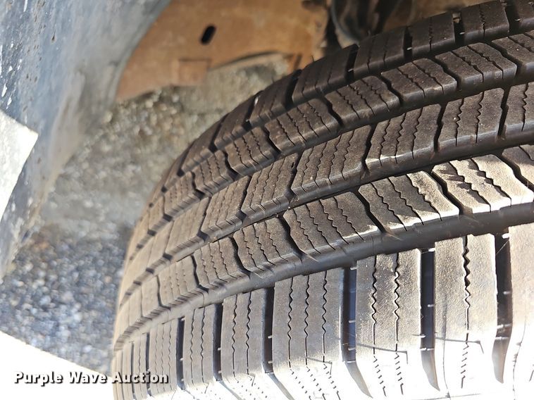 image for item DN8705 2002 Chevrolet Silverado 1500  pickup truck