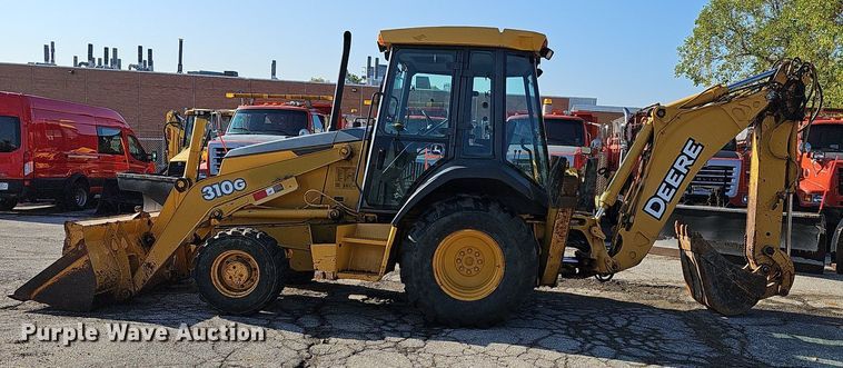 image for item DN8706 2005 John Deere 310G  backhoe
