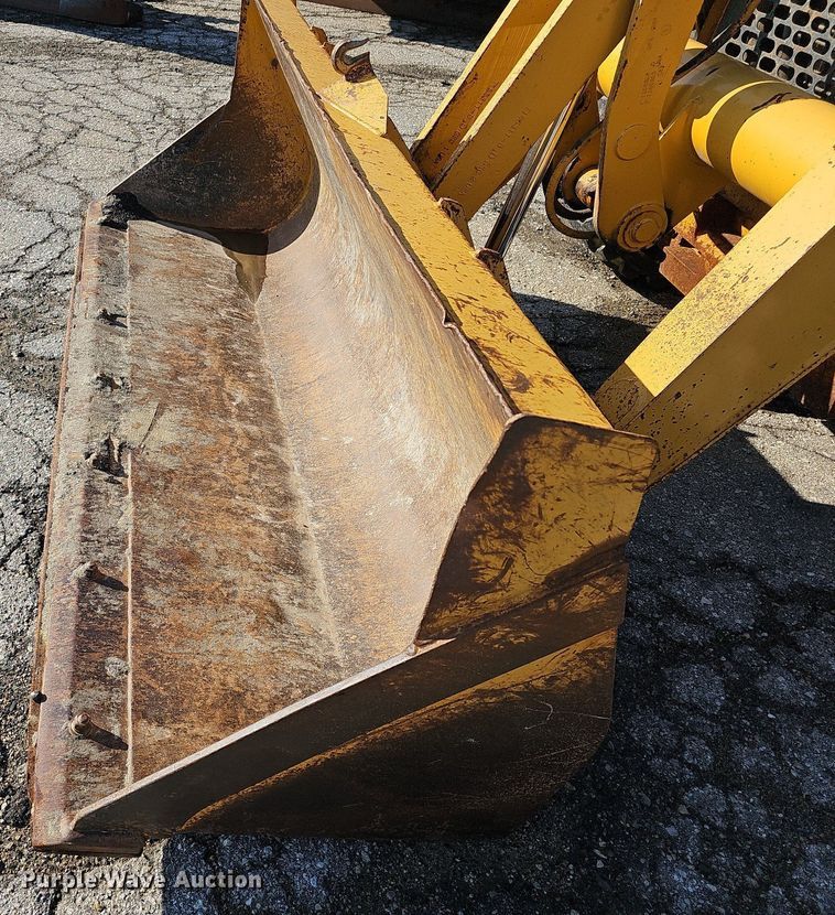 image for item DN8706 2005 John Deere 310G  backhoe