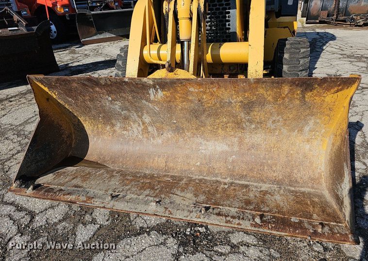 image for item DN8706 2005 John Deere 310G  backhoe