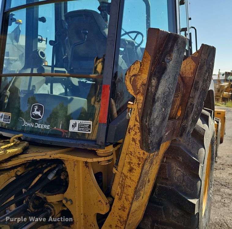 image for item DN8706 2005 John Deere 310G  backhoe