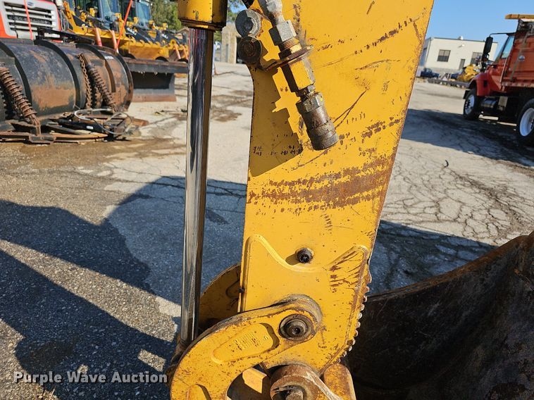 image for item DN8706 2005 John Deere 310G  backhoe