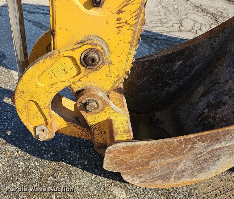 image for item DN8706 2005 John Deere 310G  backhoe