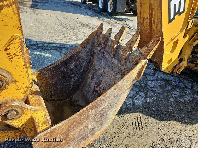 image for item DN8706 2005 John Deere 310G  backhoe