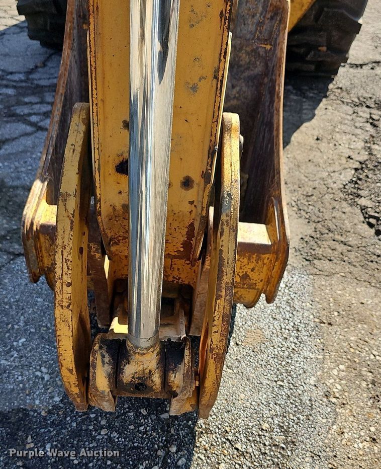 image for item DN8706 2005 John Deere 310G  backhoe