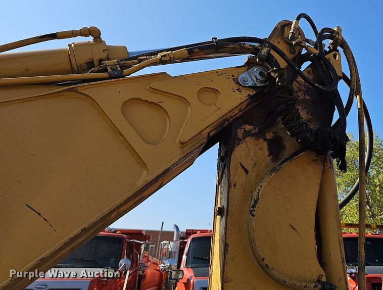image for item DN8706 2005 John Deere 310G  backhoe