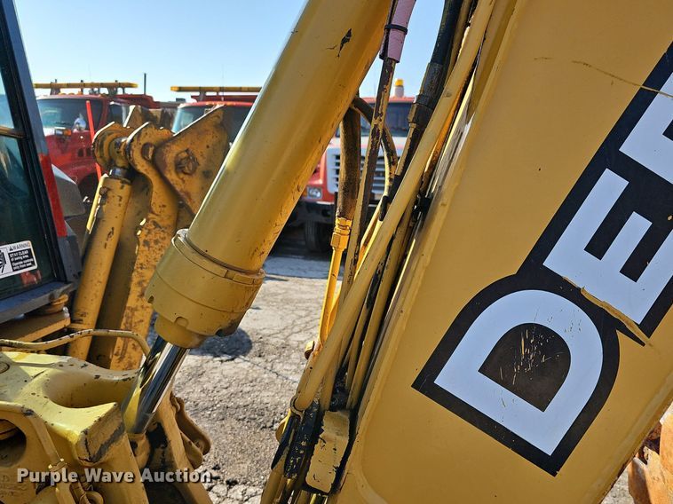 image for item DN8706 2005 John Deere 310G  backhoe