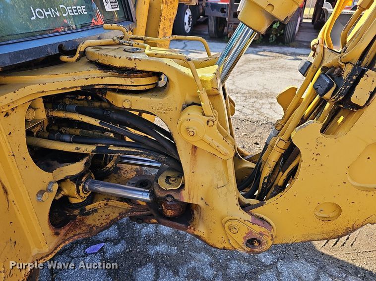 image for item DN8706 2005 John Deere 310G  backhoe