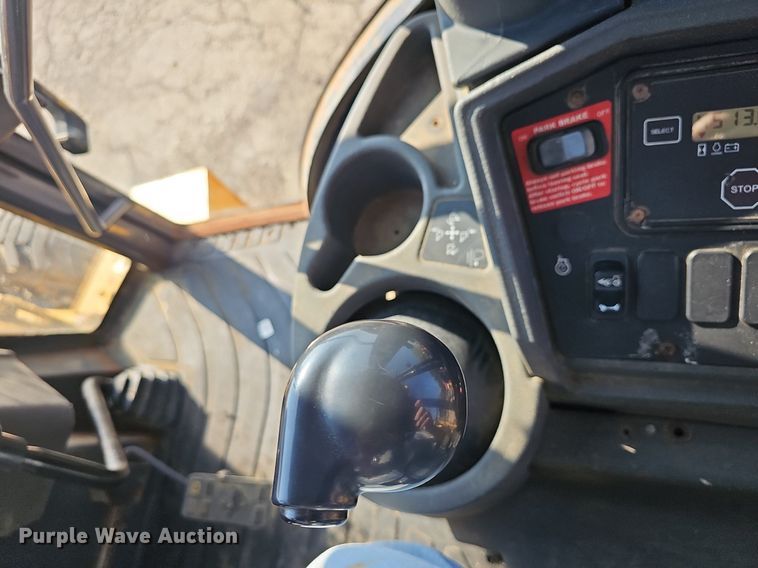 image for item DN8706 2005 John Deere 310G  backhoe