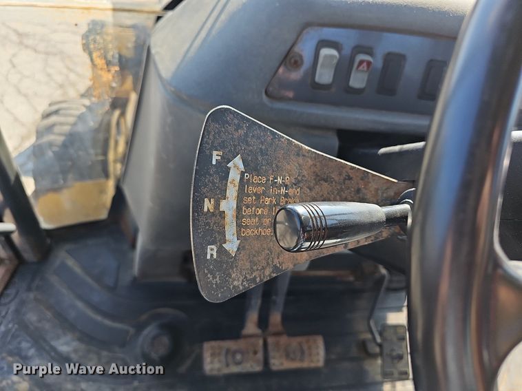 image for item DN8706 2005 John Deere 310G  backhoe