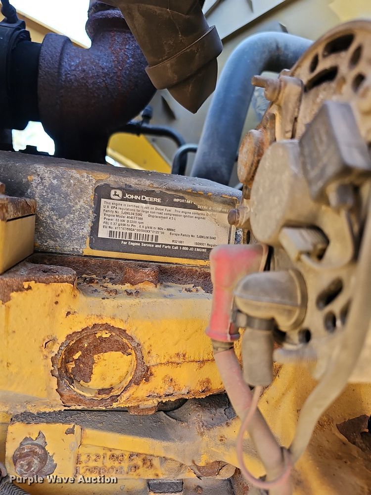 image for item DN8706 2005 John Deere 310G  backhoe