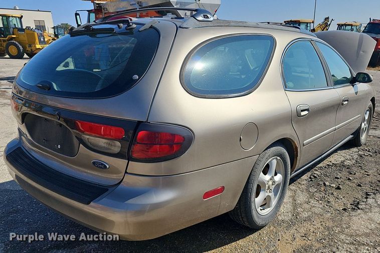 image for item DN8707 2003 Ford Taurus Wagon SE