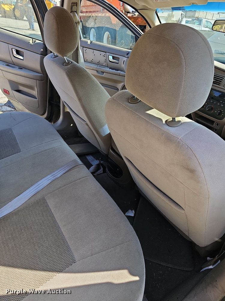 image for item DN8707 2003 Ford Taurus Wagon SE