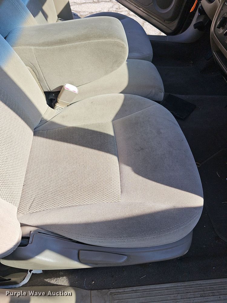 image for item DN8707 2003 Ford Taurus Wagon SE