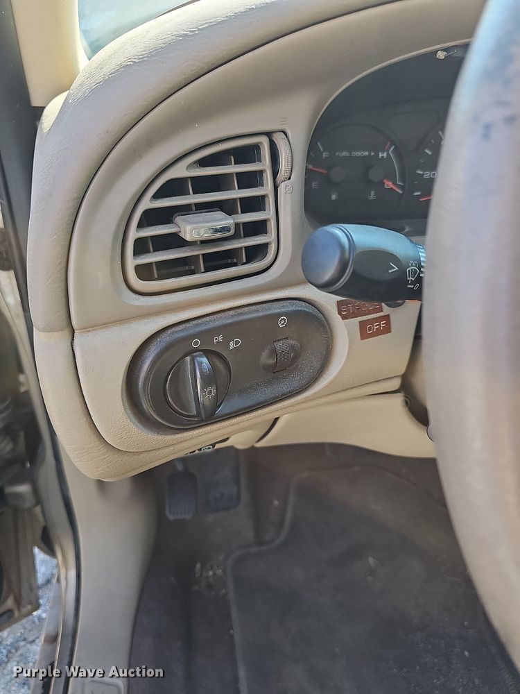 image for item DN8707 2003 Ford Taurus Wagon SE