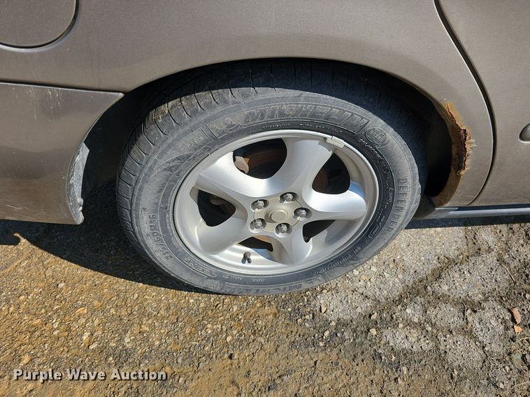 image for item DN8707 2003 Ford Taurus Wagon SE