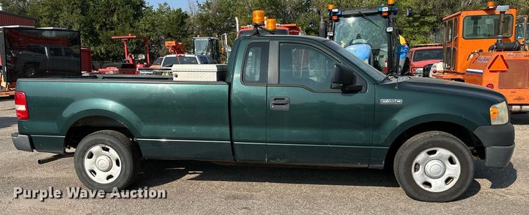 image for item DQ4097 2007 Ford F150 XL  pickup truck