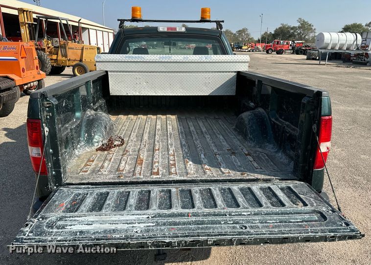 image for item DQ4097 2007 Ford F150 XL  pickup truck