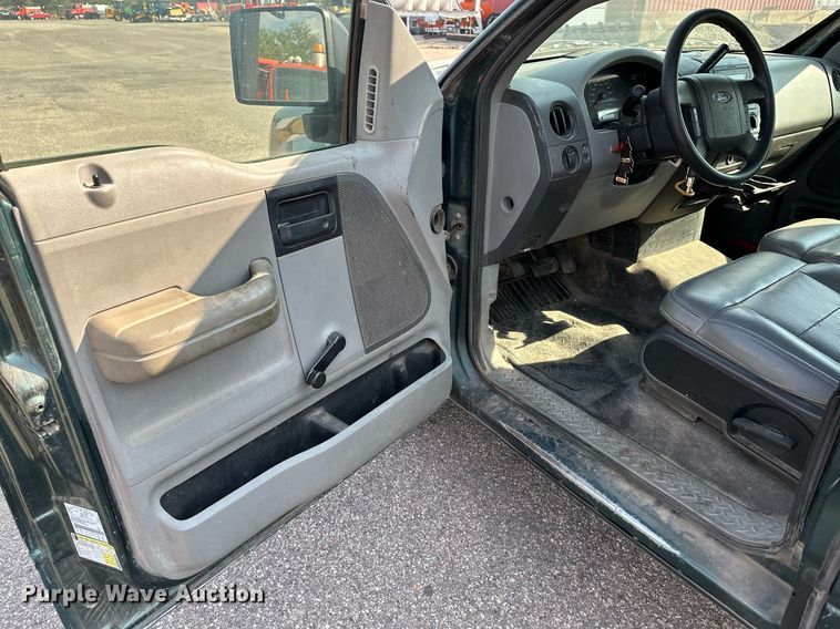 image for item DQ4097 2007 Ford F150 XL  pickup truck