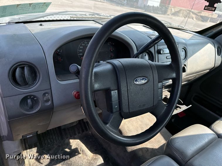 image for item DQ4097 2007 Ford F150 XL  pickup truck