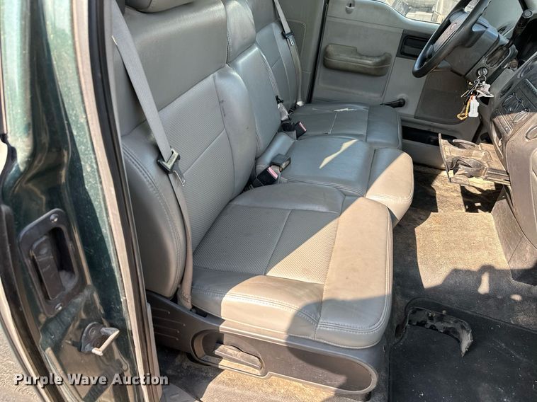 image for item DQ4097 2007 Ford F150 XL  pickup truck