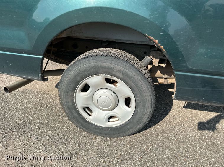 image for item DQ4097 2007 Ford F150 XL  pickup truck