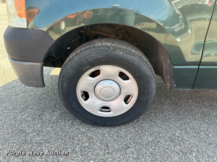 image for item DQ4097 2007 Ford F150 XL  pickup truck