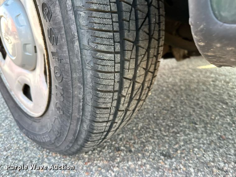 image for item DQ4097 2007 Ford F150 XL  pickup truck